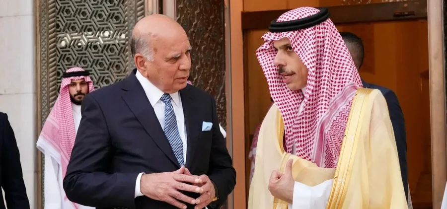 وزيرا خارجية العراق والسعودية يناقشان التوتر